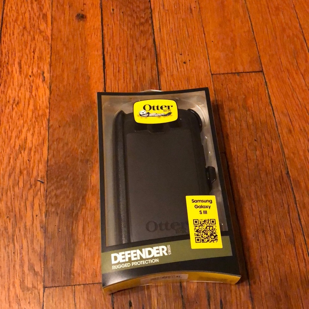 Samsung S3 Otter Box Defender Never opened